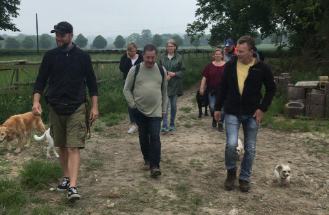 Bild "Henkrunden:henkrunde_210606_02.jpg"